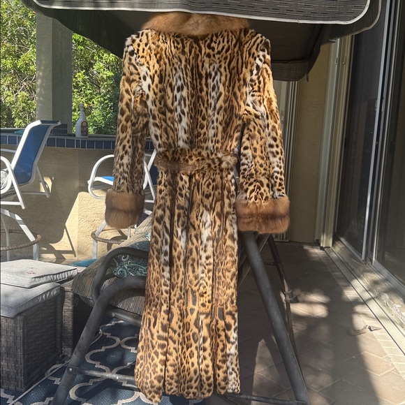 Leopard Print REAL fur coat! - Picture 4 of 4